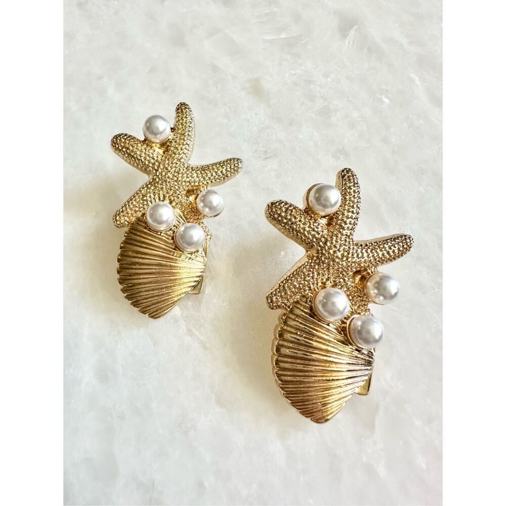 Under the sea mermaid Starfish and clam shell pearl detailed dangle earrings